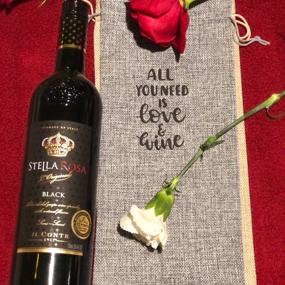 Beautiful Wine Bags - Picture 3 of 5